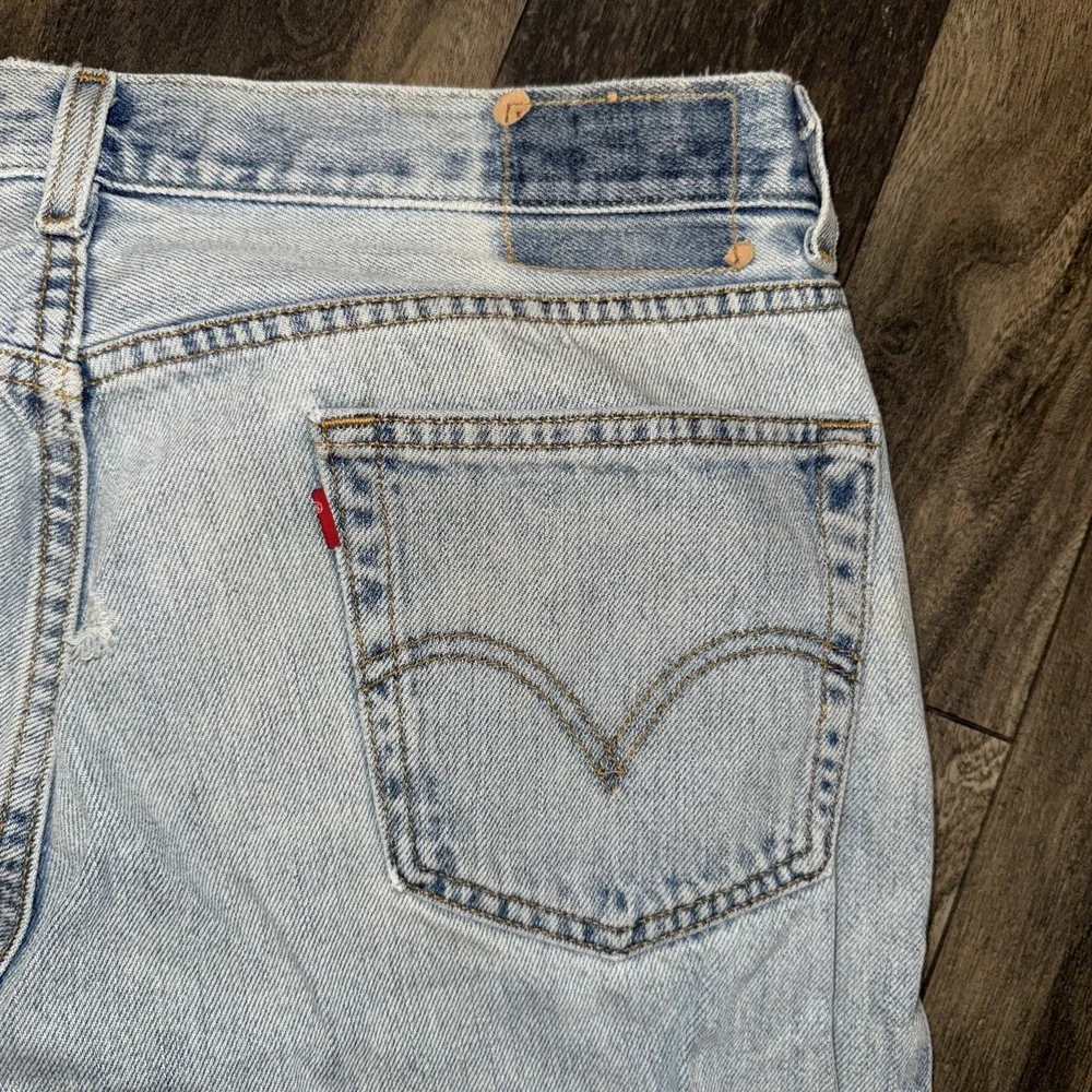 Levis used very